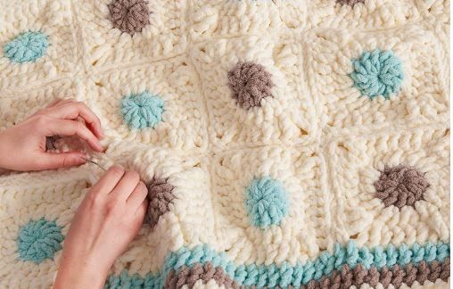 Bernat baby blanket yarn 